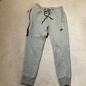 OG nike tech fleece jogger grey - size large (Asia sizing)